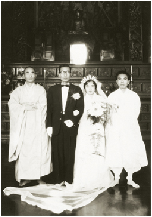 1959. at a wedding ceremony with S Chngju at Chogye Temple
